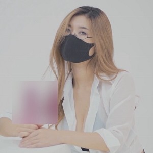 [转载搬运] 半糖美女主播 前任三秒 紫薇合集 [2v+1.75G][百度盘]