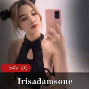 Onlyfans网红Irisadamsone：丰满逗趣私拍视频大放送！